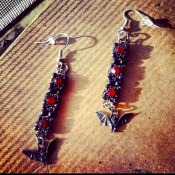 DEAD GHOUL Jewelry - Handmade Red & Black Gothic Bat Earrings